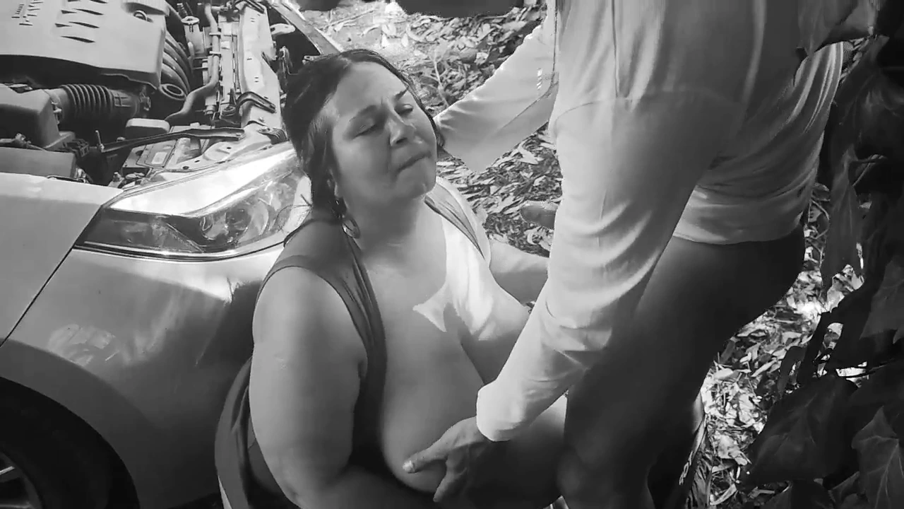 Voluptuous stepmom gets wild in car with young stud porn video